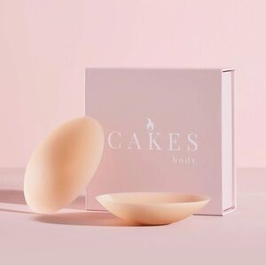 Cream Grippy Cakes Bra Circles Women 36C NEVER USED